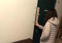新興街道民盛社區為民解難的“90后美女購物員”