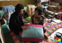 園校社區婦聯開展“感恩母親，共建和諧”走訪慰問活動