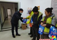 園輝社區非公團支部開展“為奉獻者奉獻 關愛環衛工人”學雷鋒志愿服務活動