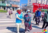 建工街道長生社區開展文明交通志愿勸導員服務活動