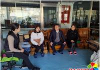 新興街道兩新組織開展“關愛老人、傳承美德”主題黨日活動